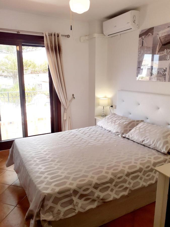 Casa Billarose - Lovely House Overlooking Pool & Walking Distance To The Beach And Restaurants Cabo Roig Exteriér fotografie